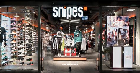 meiden sneakers nike|SNIPES Shoes, Streetwear, Sportswear, Designer Clothes.